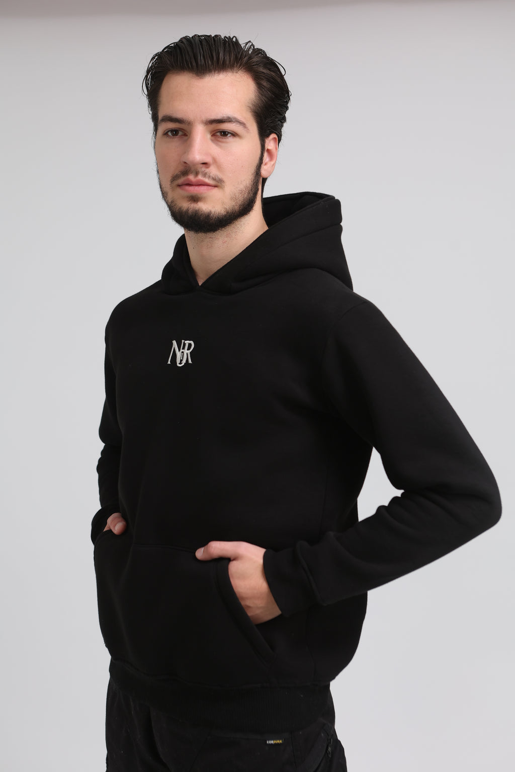 Noir Classic Duboko Crna