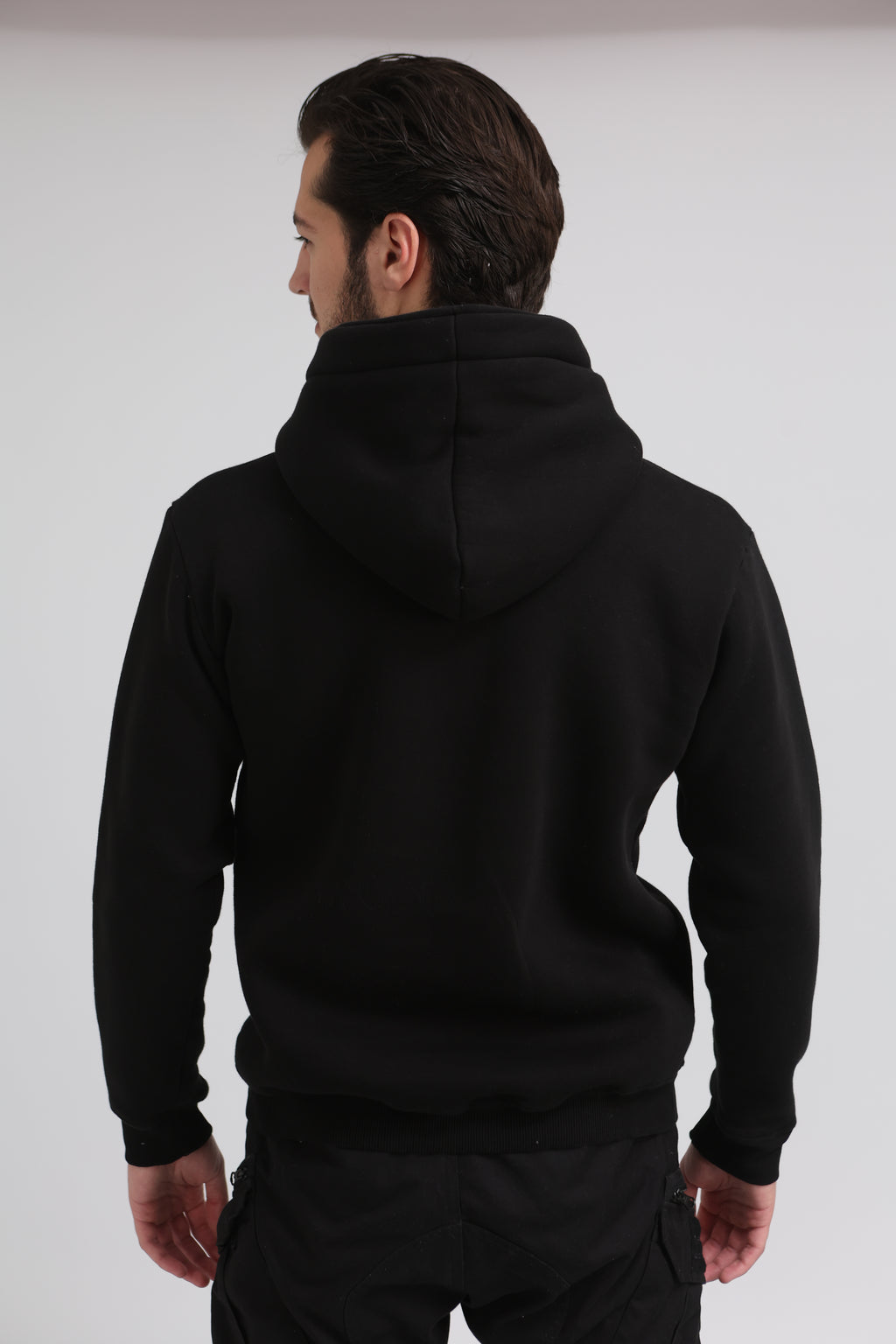 Noir Classic Duboko Crna