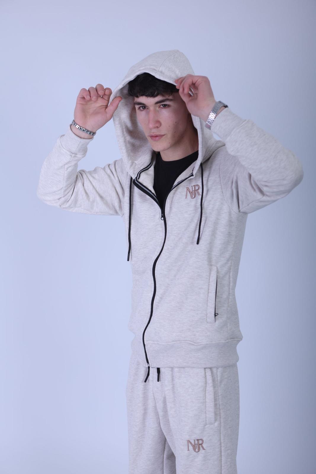 Noir Cream White