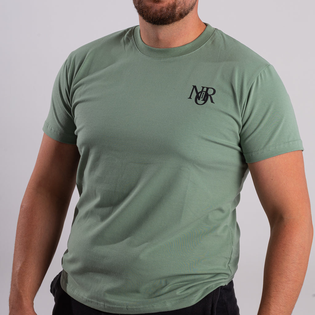 Classic Summer T-Shirt – Impeccable comfort, timeless style.