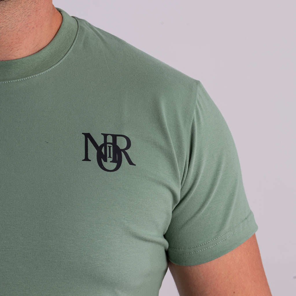Classic Summer T-Shirt – Impeccable comfort, timeless style.